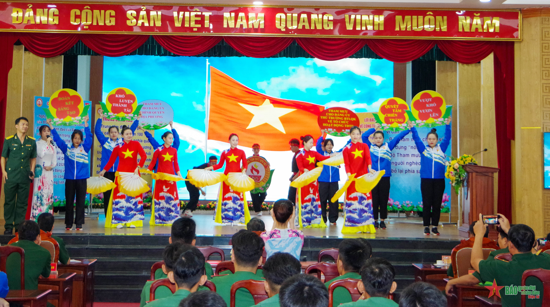 Bộ Tham mưu Quân khu 7 thi dân vận khéo